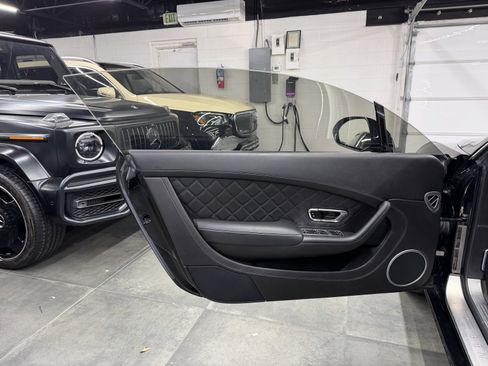 Used 2017 Bentley Continental GT image 21