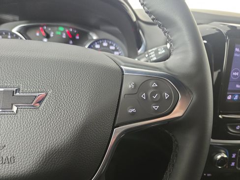 Certified 2023 Chevrolet Traverse RS image 17