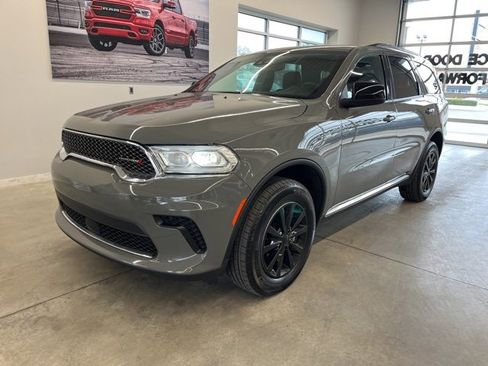 Certified 2024 Dodge Durango SXT image 1