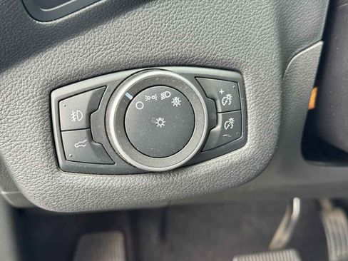 Used 2019 Ford Escape SE FWD image 43