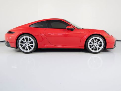 Certified 2025 Porsche 911 Carrera RWD image 11
