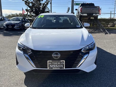 Certified 2024 Nissan Sentra SV image 9