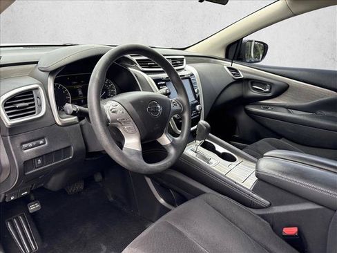 Used 2017 Nissan Murano S w/ Navigation Package FWD image 9