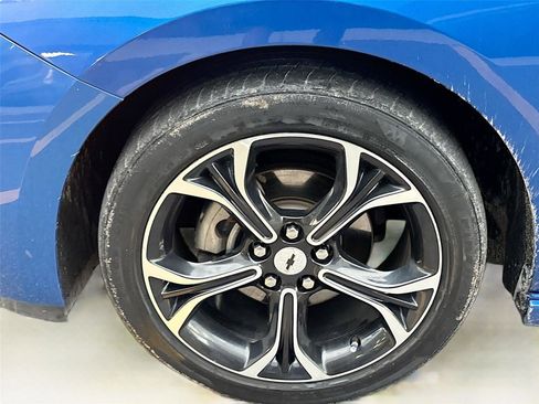 Used 2019 Chevrolet Cruze LT w/ Convenience Package FWD image 30
