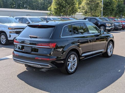 Used 2021 Audi Q7 2.0T Premium Plus w/ Executive Package AWD/4WD image 3