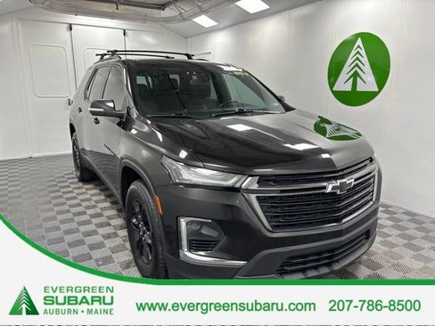 Used 2022 Chevrolet Traverse LT FWD image 1