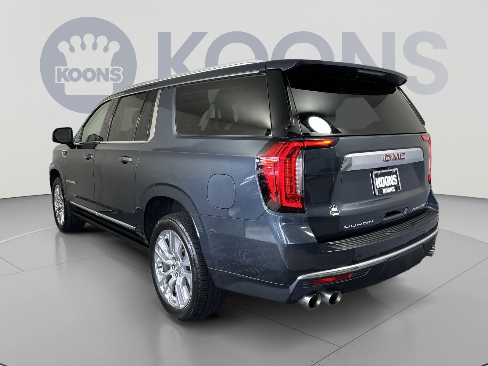 Used 2021 GMC Yukon XL Denali w/ Denali Premium Package AWD/4WD image 4