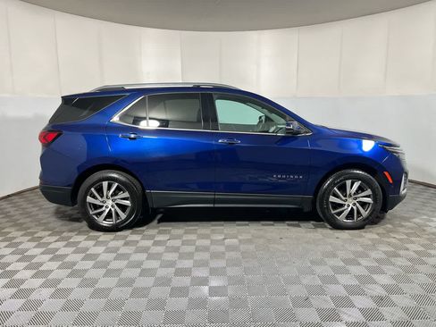 Used 2022 Chevrolet Equinox Premier AWD/4WD image 9