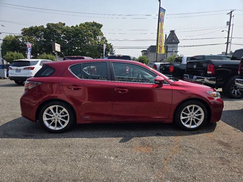 Used 2011 Lexus CT 200h Premium w/ Premium Audio Pkg FWD image 4