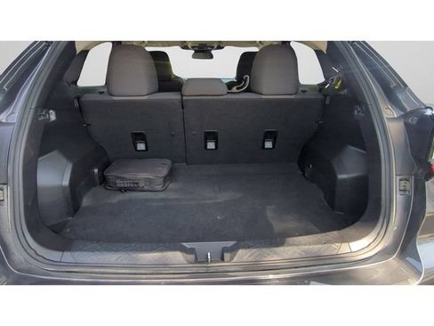 Used 2025 Subaru Crosstrek 2.0i AWD/4WD image 9