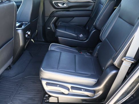 Used 2022 GMC Yukon SLT AWD/4WD image 22