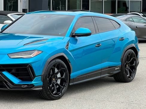 Used 2023 Lamborghini Urus Performante AWD/4WD image 10