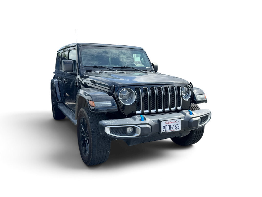 Used 2023 Jeep Wrangler Unlimited Sahara w/ Cold Weather Group AWD/4WD image 8