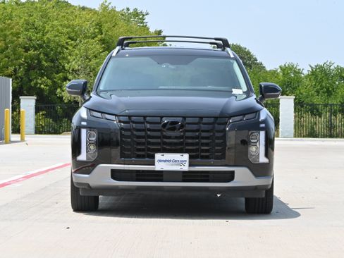 Used 2023 Hyundai Palisade Limited FWD image 3