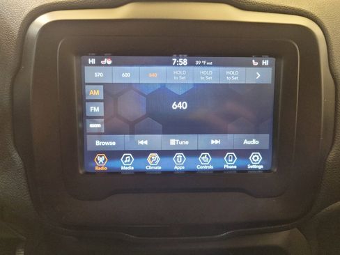 Used 2019 Jeep Renegade Trailhawk w/ LED Lighting Group image 25