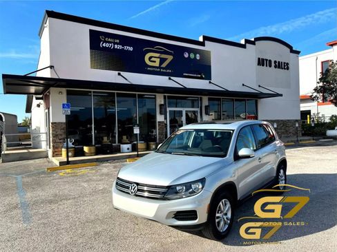 Used 2013 Volkswagen Tiguan S FWD image 1