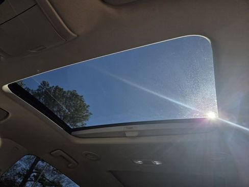 Used 2023 Buick Enclave Avenir w/ Avenir Technology Package image 13