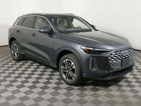 New 2025 Audi Q5 Premium image 1