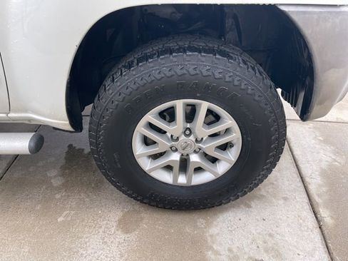 Used 2014 Nissan Xterra S image 19