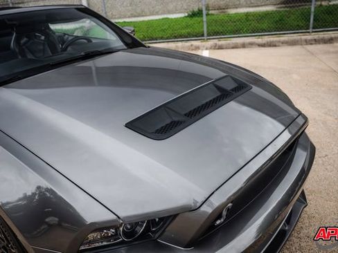 Used 2014 Ford Mustang Shelby GT500 w/ Equipment Group 821A RWD image 27