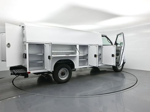 New 2026 Ford E-350 and Econoline 350 Super Duty w/ Power Equipment Group image 5
