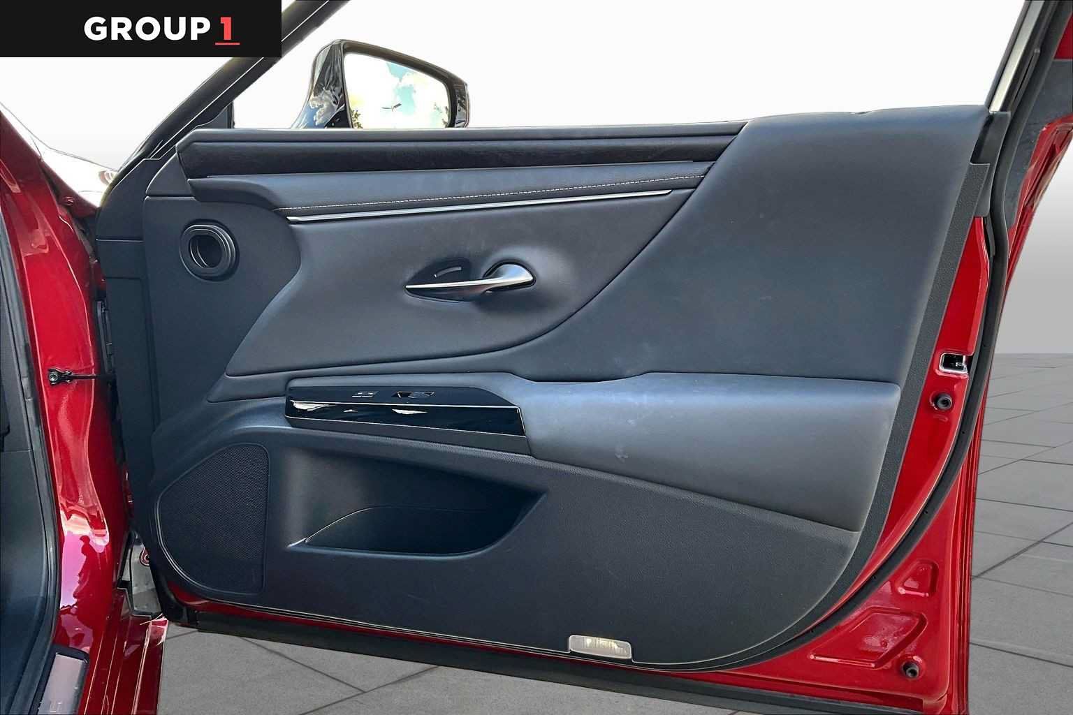 Used 2025 Lexus ES 350 w/ Premium Package FWD image 20