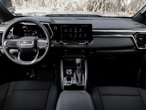 New 2026 GMC Canyon Elevation w/ Convenience Package image 21