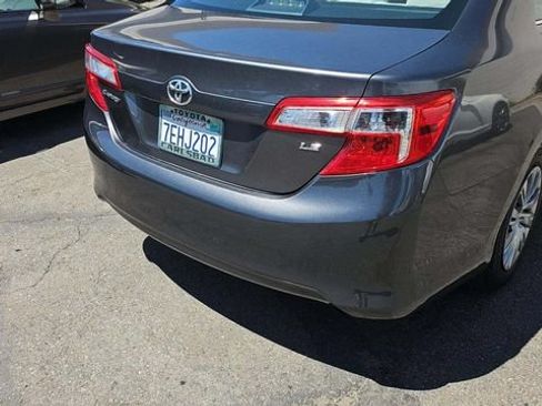 Used 2014 Toyota Camry LE w/ Fleet Convenience Package FWD image 12