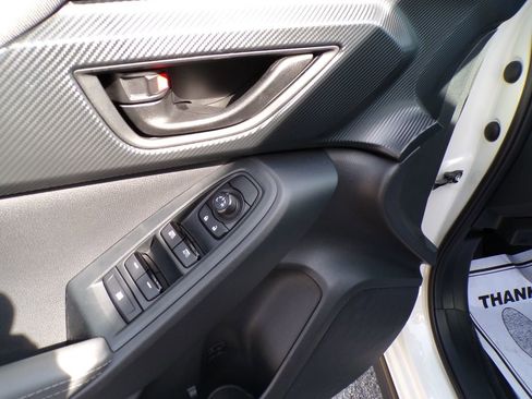 Used 2025 Subaru Crosstrek 2.0i Premium image 14