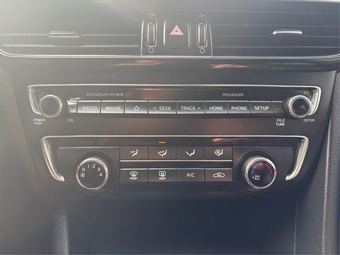 Used 2020 Kia Optima SE image 24