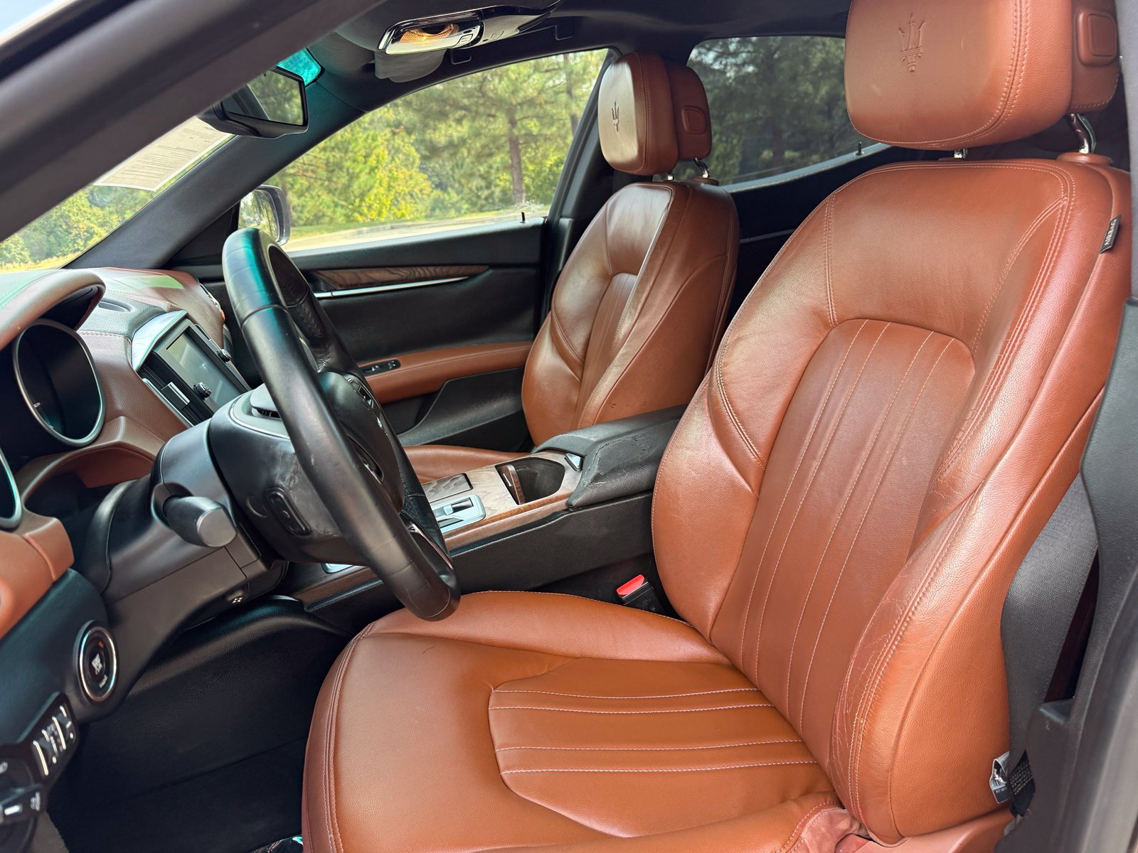 Used 2016 Maserati Ghibli RWD image 37