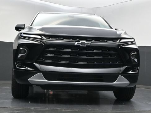 New 2026 Chevrolet Blazer LT w/ Convenience Package AWD/4WD image 39