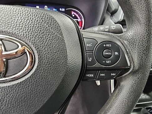 Used 2023 Toyota RAV4 LE image 23