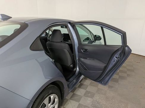 Used 2023 Toyota Corolla LE FWD image 31