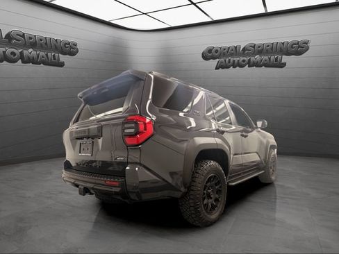 Used 2025 Toyota 4Runner TRD Off-Road Premium AWD/4WD image 5