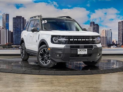 Used 2025 Ford Bronco Sport Outer Banks w/ Outer Banks Tech Package+ AWD/4WD image 1