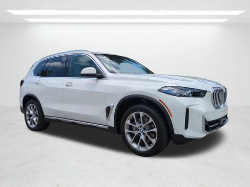New 2026 BMW X5 sDrive40i w/ Parking Assistance Package RWD image 2