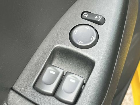 Used 2007 Chevrolet Corvette Z06 w/ Preferred Equipment Group image 16