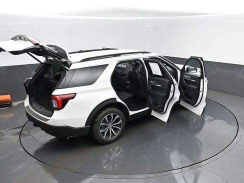 New 2026 Ford Explorer ST-Line image 30