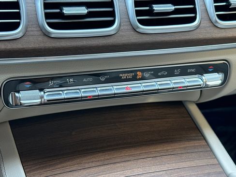 New 2026 Mercedes-Benz GLE 580 4MATIC image 18