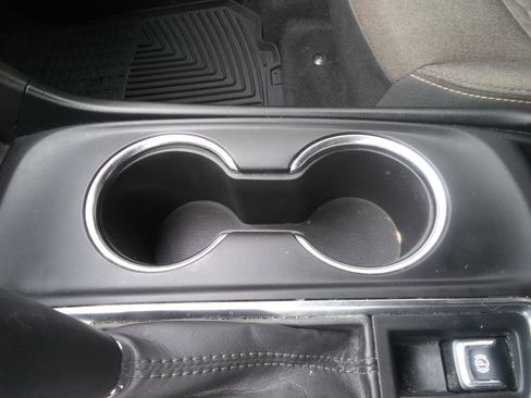 Used 2018 Chevrolet Equinox LT image 19