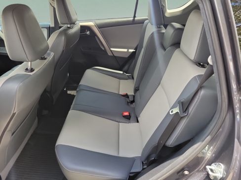 Used 2015 Toyota RAV4 Limited w/ Technology Package FWD image 13