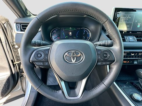 Used 2021 Toyota RAV4 XSE image 11