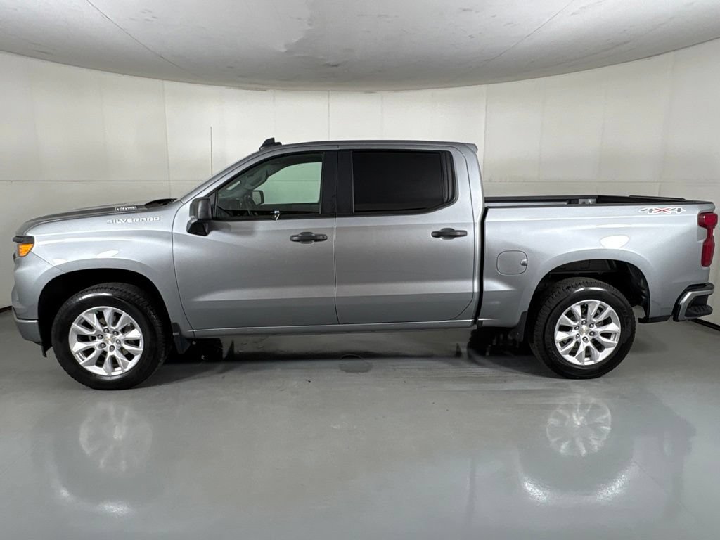 Used 2026 Chevrolet Silverado 1500 Custom AWD/4WD image 6