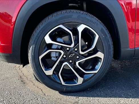 New 2026 Chevrolet Trax RS w/ Sunroof Package FWD image 12