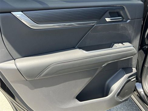 New 2025 GMC Acadia Elevation image 23