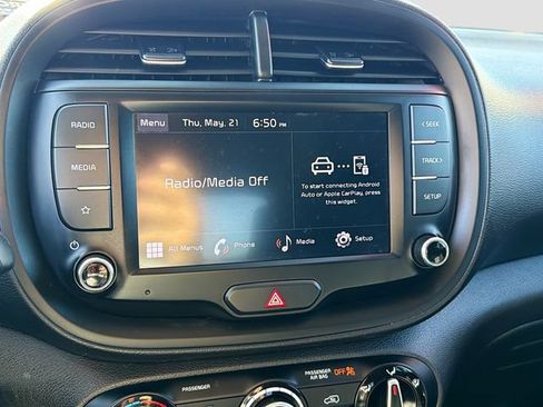Used 2024 Kia Soul LX w/ Option Group 015 FWD image 14