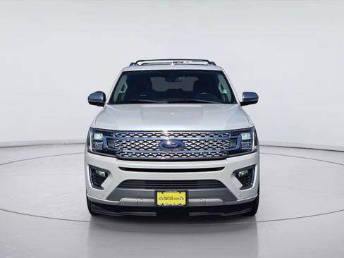 Used 2019 Ford Expedition Platinum RWD image 2