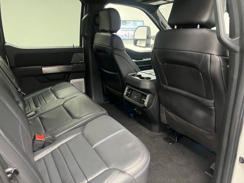 Used 2025 Ford F450 Platinum w/ FX4 Off-Road Package image 53