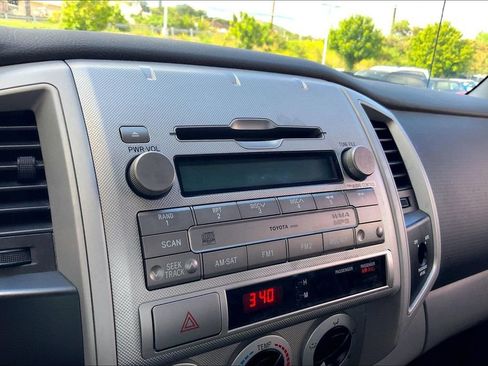 Used 2009 Toyota Tacoma PreRunner RWD image 19